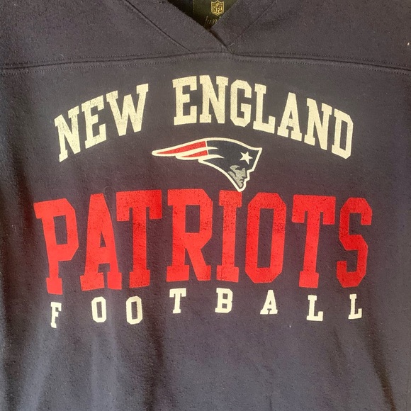 New England Patriots Pullover Hoodie, size S - Picture 2 of 4